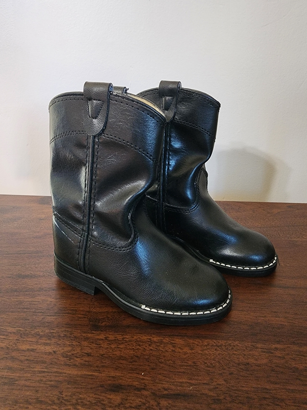 Bronco Black Pull-On Western Cowboy Boots with White Contrast Stitching USA Sz 4